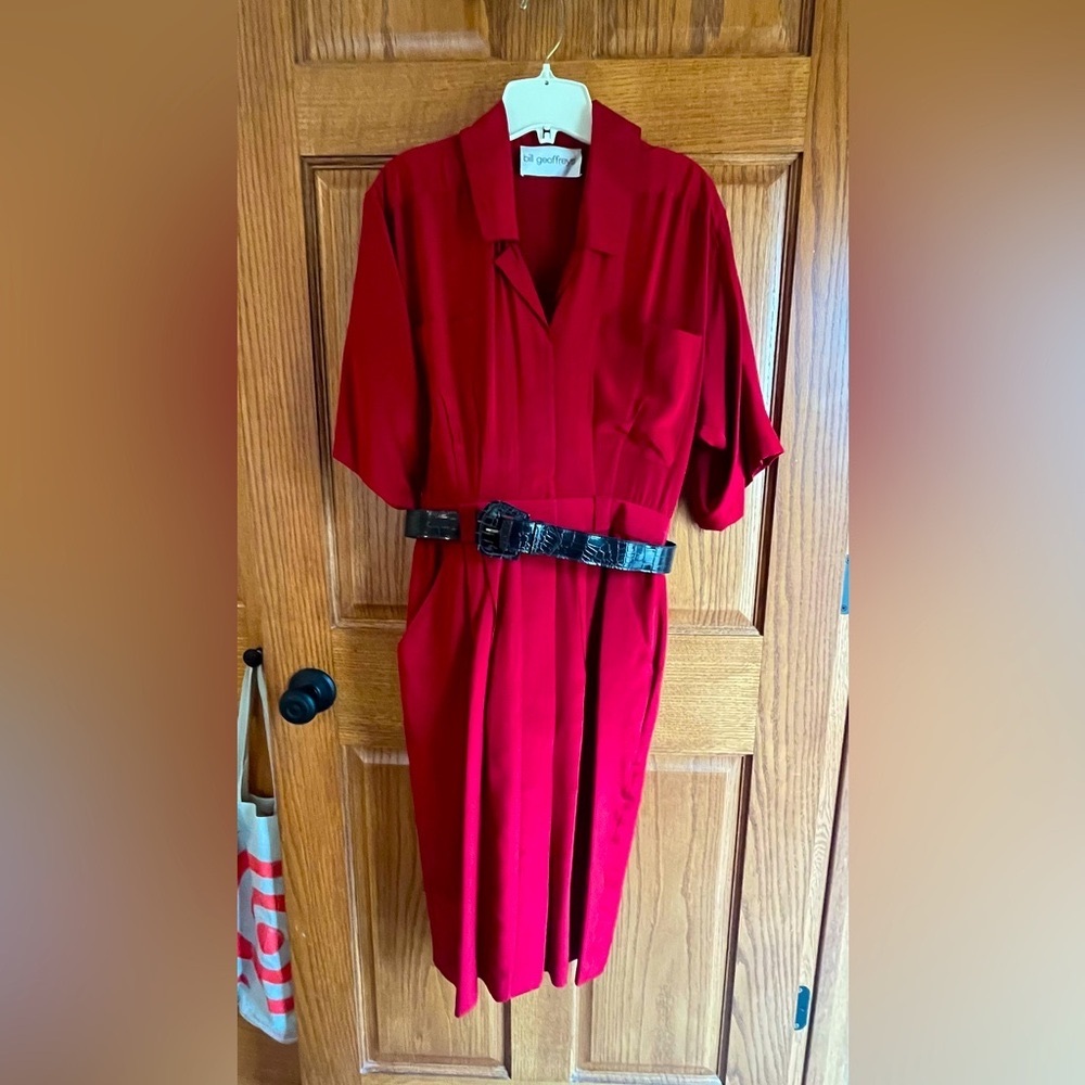 Red 100%Silk Dress w Belt, size 8 shoulder pads, knee length, pockets